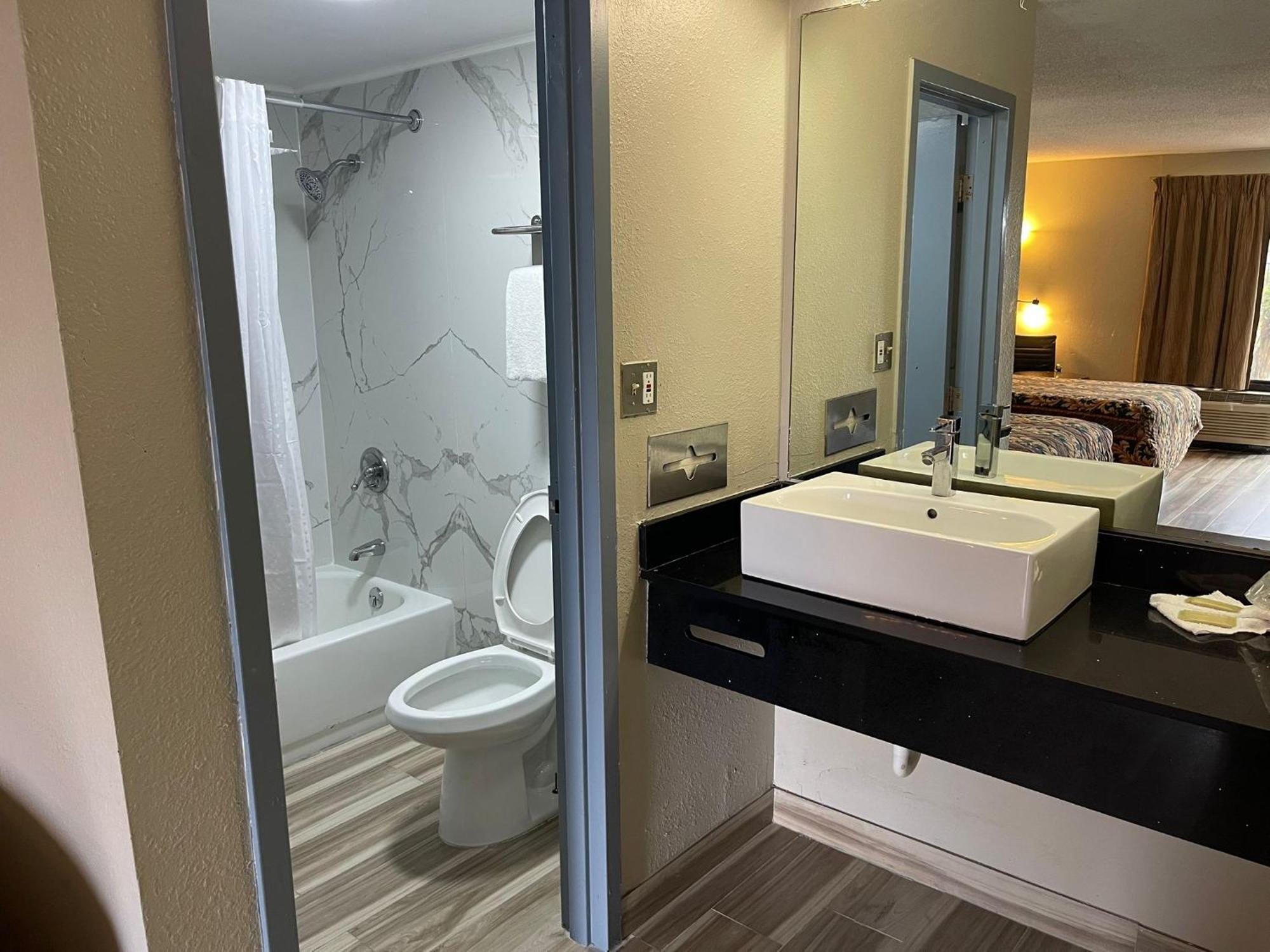 Brookwood Inn تشارلوت المظهر الخارجي الصورة